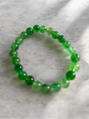 Green JadeBeaded Stretch Bracelet -